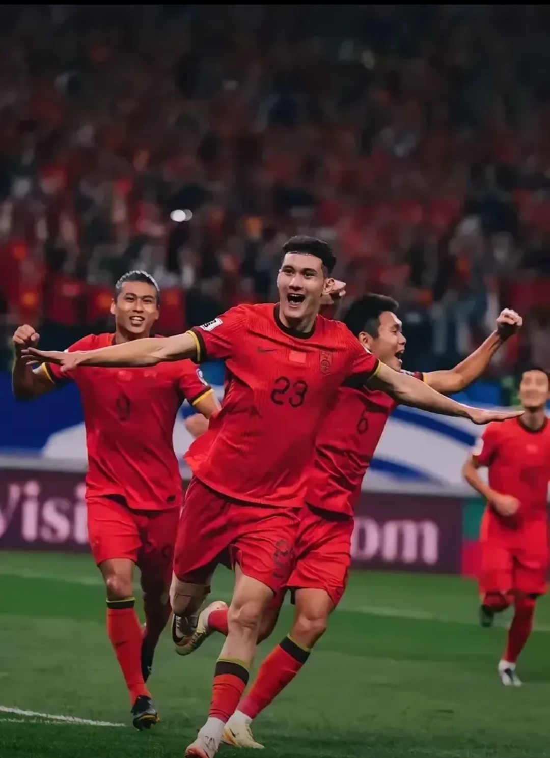 关于球员精彩表现备受瞩目，世界杯竞技正酣的信息