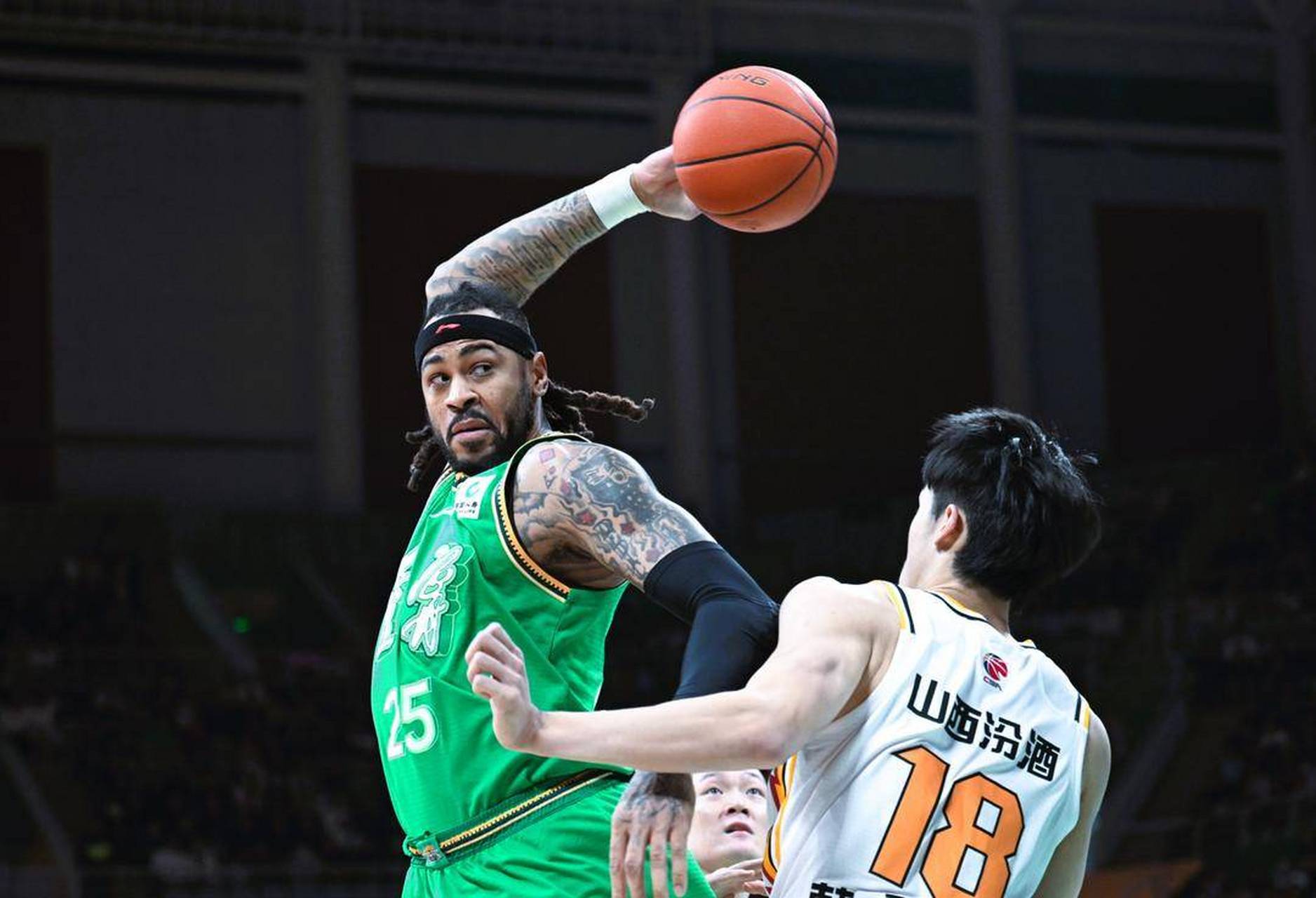 山西中优大胜河南建业，排名稳定在中游的简单介绍