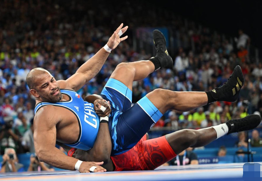 南美篮球选手在全球赛场上征战激烈