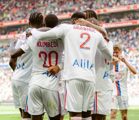 关于克莱蒙主场大胜,稳固中游位置的信息 关于克莱蒙主场大胜,稳固中游位置的信息