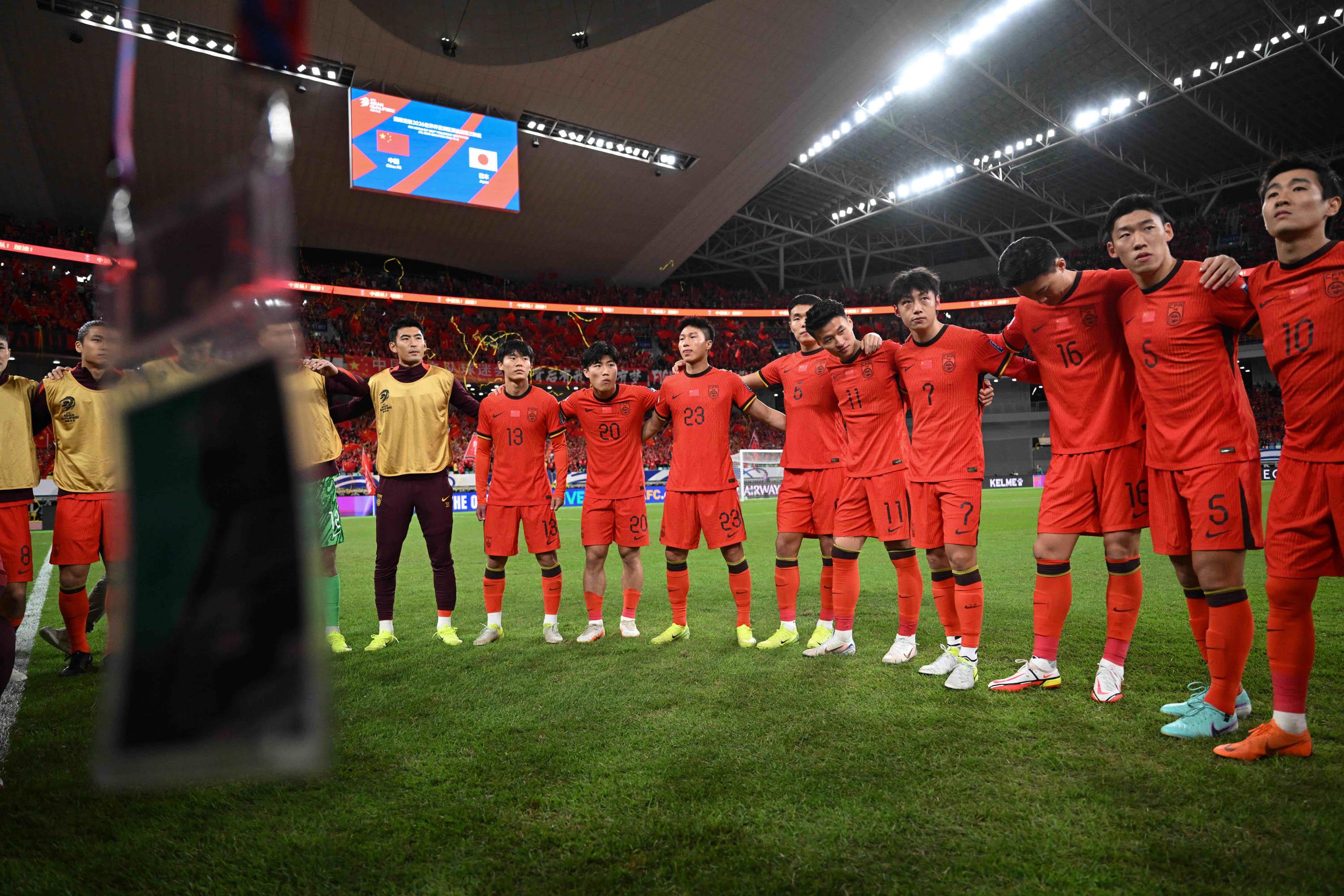 关于世界杯预选赛中同组争霸激烈进行的信息 关于世界杯预选赛中同组争霸激烈进行的信息