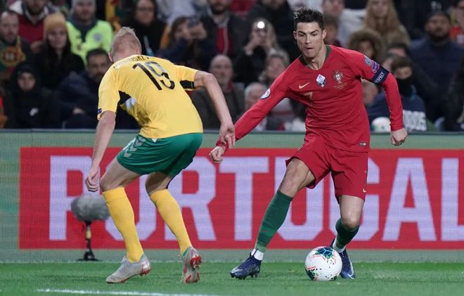 意大利客场惨败乌拉圭,晋级形势岌岌可危的简单介绍 意大利客场惨败乌拉圭,晋级形势岌岌可危的简单介绍