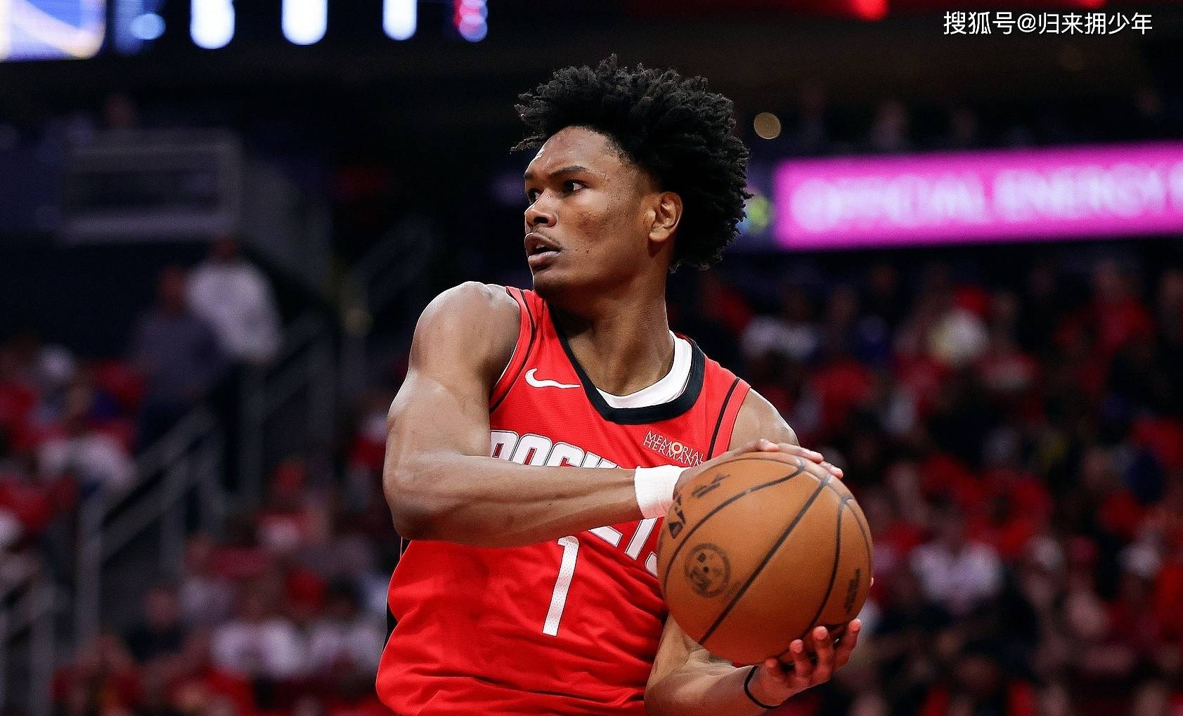 火箭队换帅后表现依旧糟糕,陷入困境 火箭队换帅后表现依旧糟糕,陷入困境