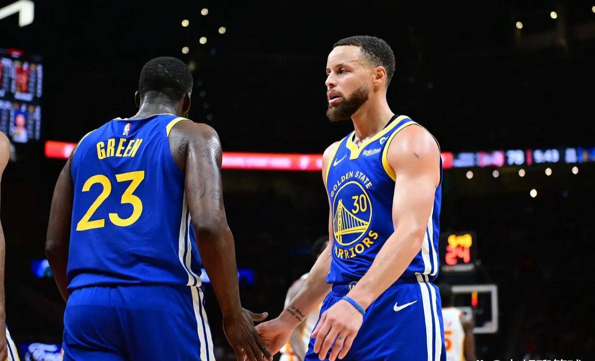 包含今晚焦点：勇士淘汰，球迷沸腾的词条