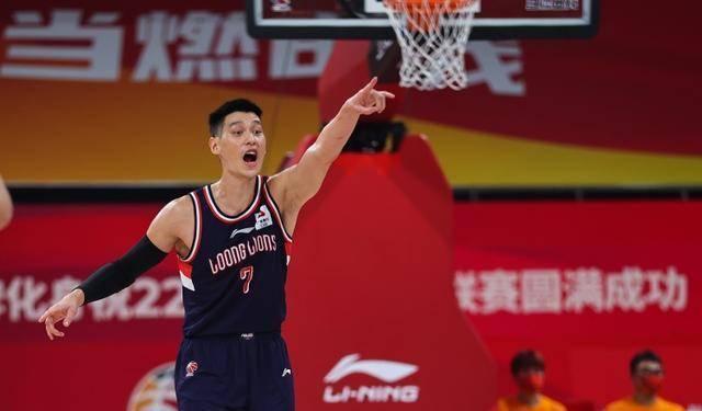 传奇球员突破突破，水电工林书豪再上勇士阵地