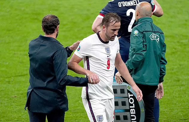 关于苏格兰球队主场大胜,球迷欢呼雀跃的信息 关于苏格兰球队主场大胜,球迷欢呼雀跃的信息