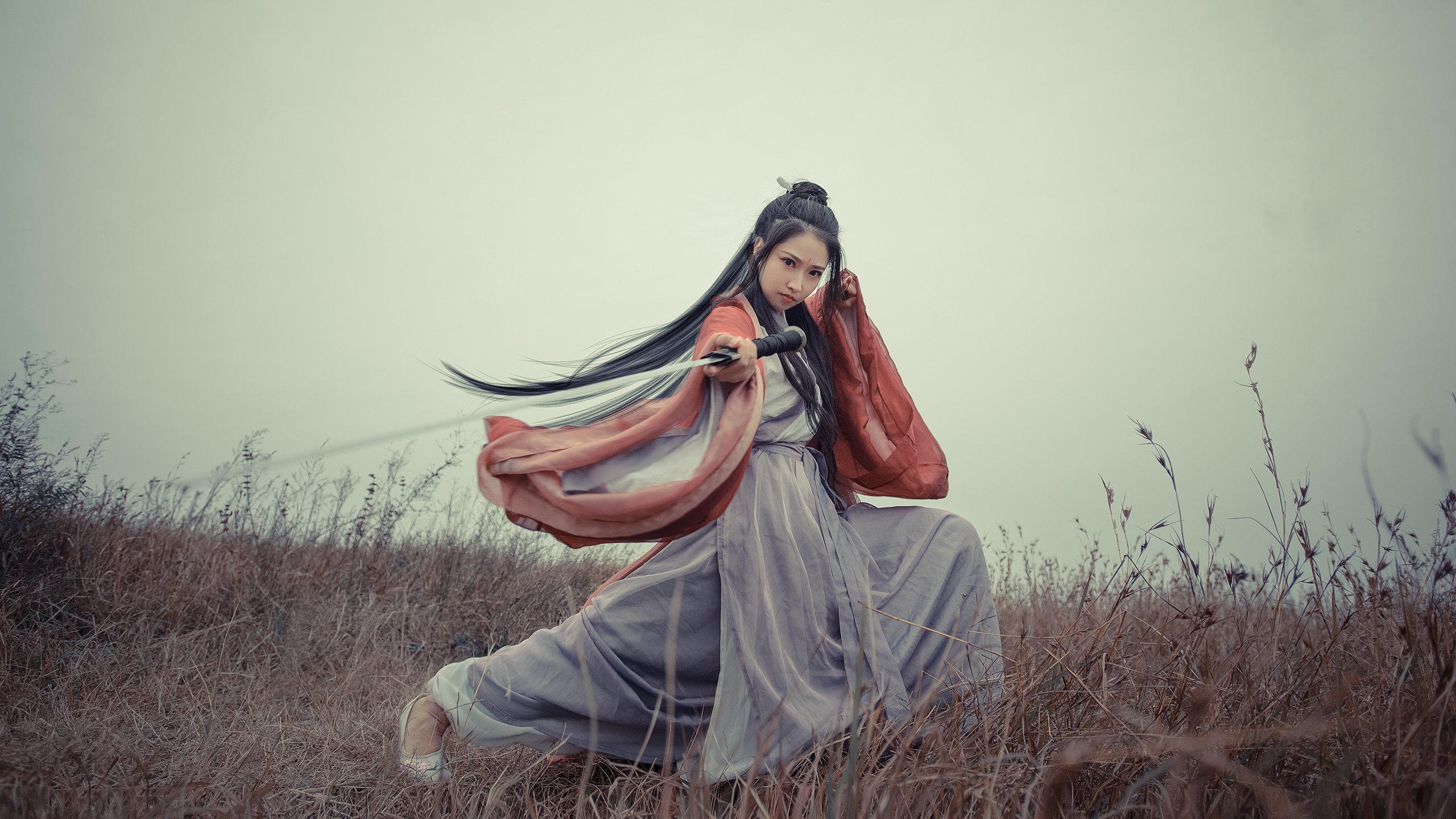 猛龙速胜尼克斯，杜兰特在西甲国家德比接管比赛，篮球世界的跨洋交响曲